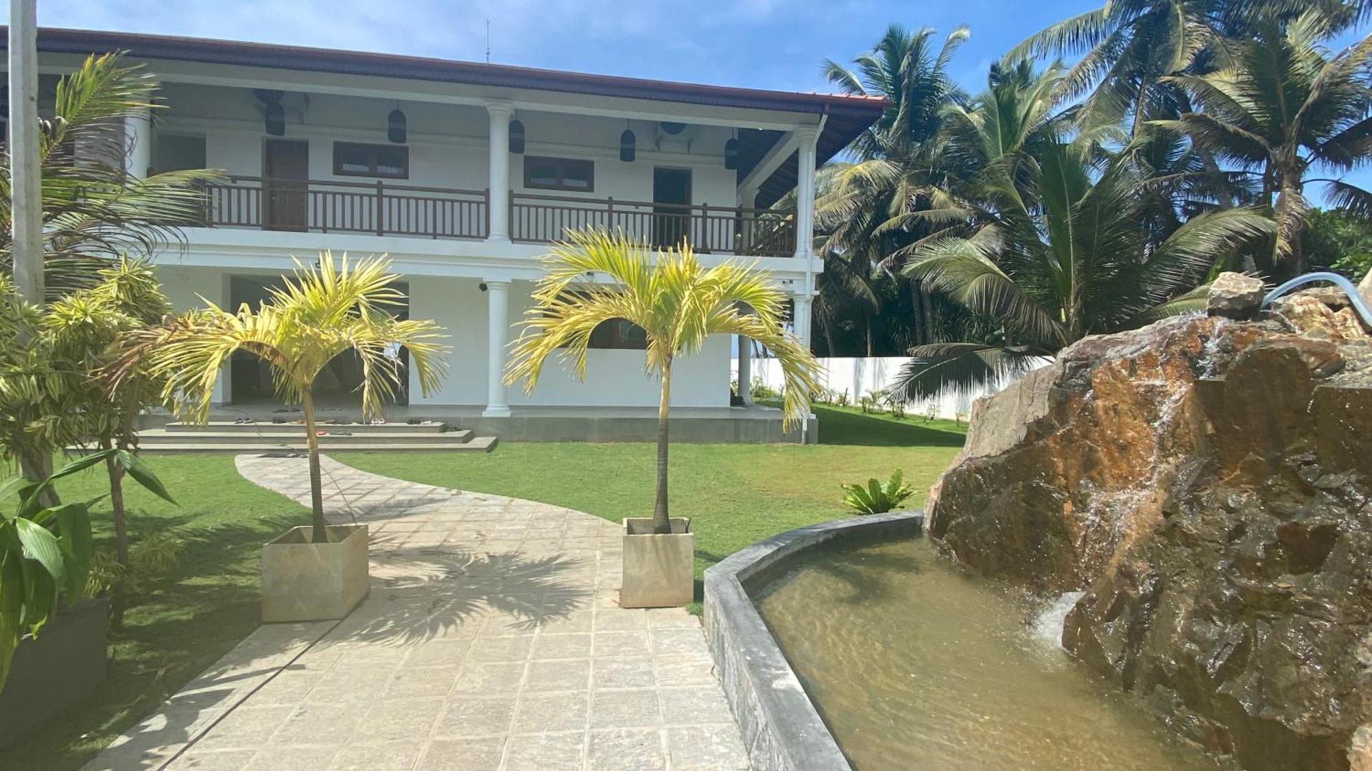 Sea Star Boutique Hotel Hikkaduwa Exteriör bild